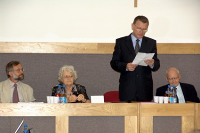 Prof. dr hab. Piotr Oleś (recenzent), prof. dr hab. Ida Kurcz (recenzent), prof. dr hab. Andrzej Sękowski (Dziekan Wydziału Nauk Społecznych KUL), ks. prof. dr hab. Zdzisław Chlewiński (promotor)